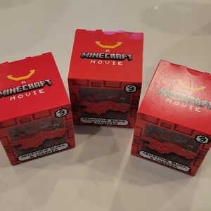 Free With Purchase Minecraft Redstone Block & Creeper Set